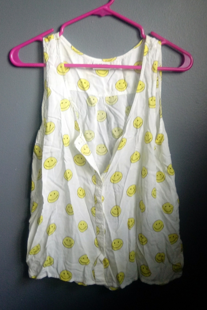 LA Hearts smiley face sleeveless shirt tank top
